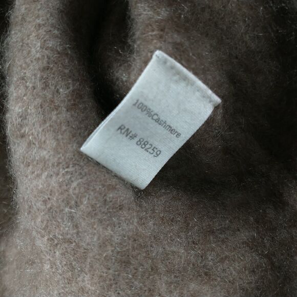 Subtle Luxury Women's Cashmere Sweater Short Sleeve Brown Actual 27x21.5 V-Neck - Picture 9 of 12